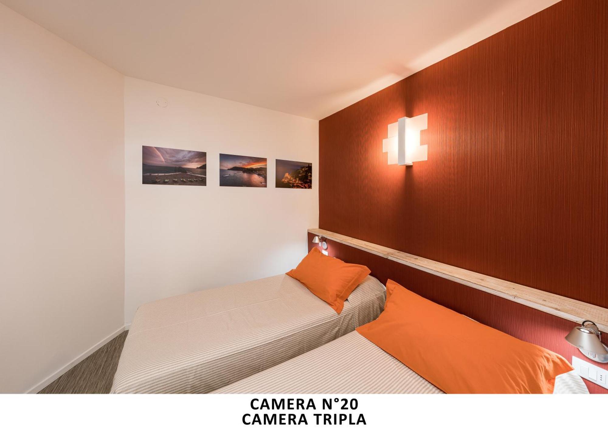 Al Mare Hotel มอนเตรอสโซ อัล มาเร ภายนอก รูปภาพ