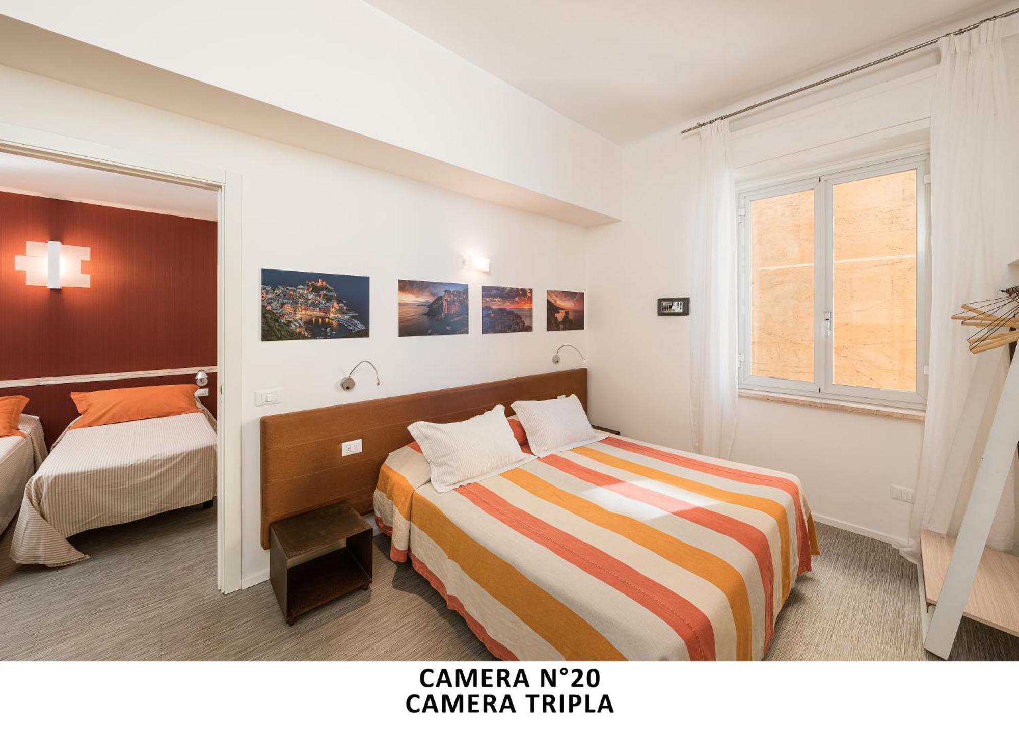 Al Mare Hotel มอนเตรอสโซ อัล มาเร ภายนอก รูปภาพ