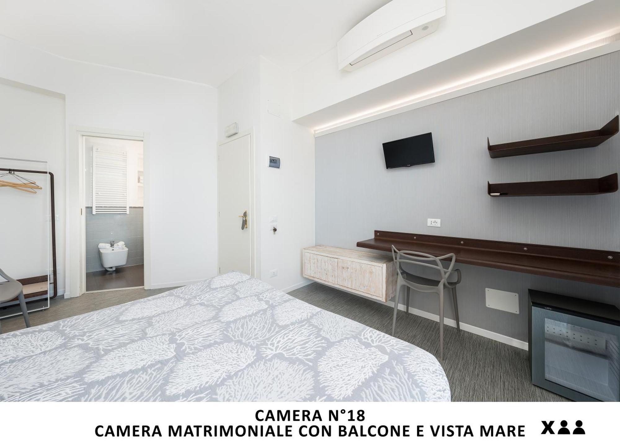 Al Mare Hotel มอนเตรอสโซ อัล มาเร ภายนอก รูปภาพ