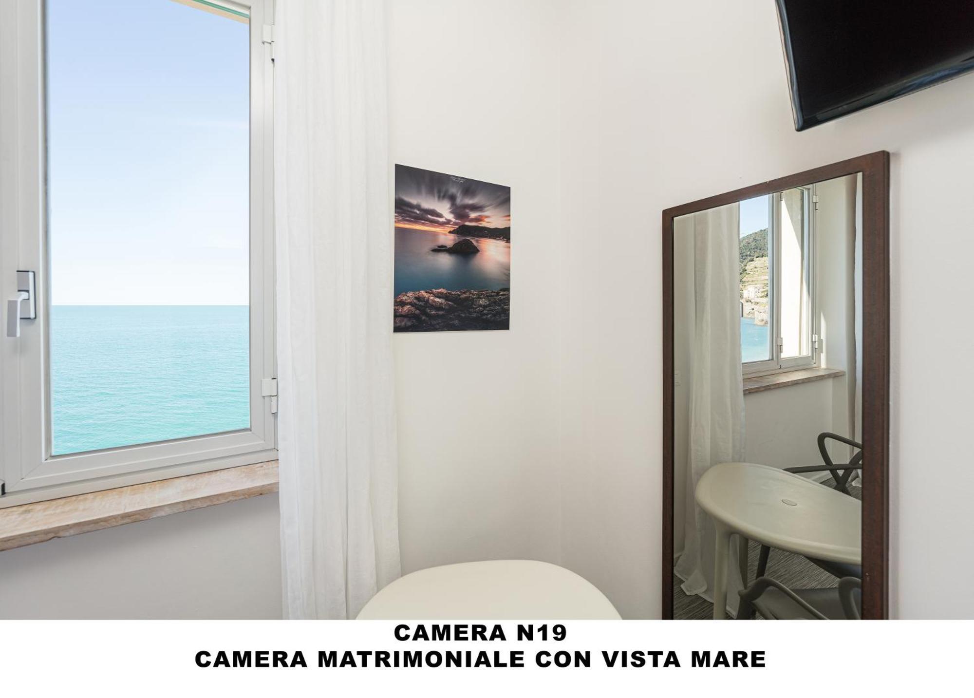 Al Mare Hotel มอนเตรอสโซ อัล มาเร ภายนอก รูปภาพ