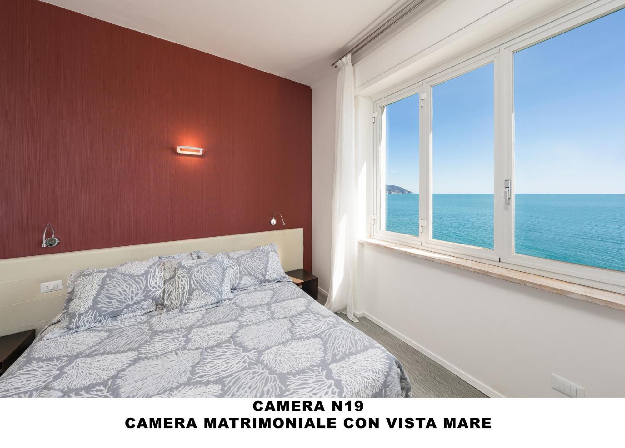 Al Mare Hotel มอนเตรอสโซ อัล มาเร ภายนอก รูปภาพ