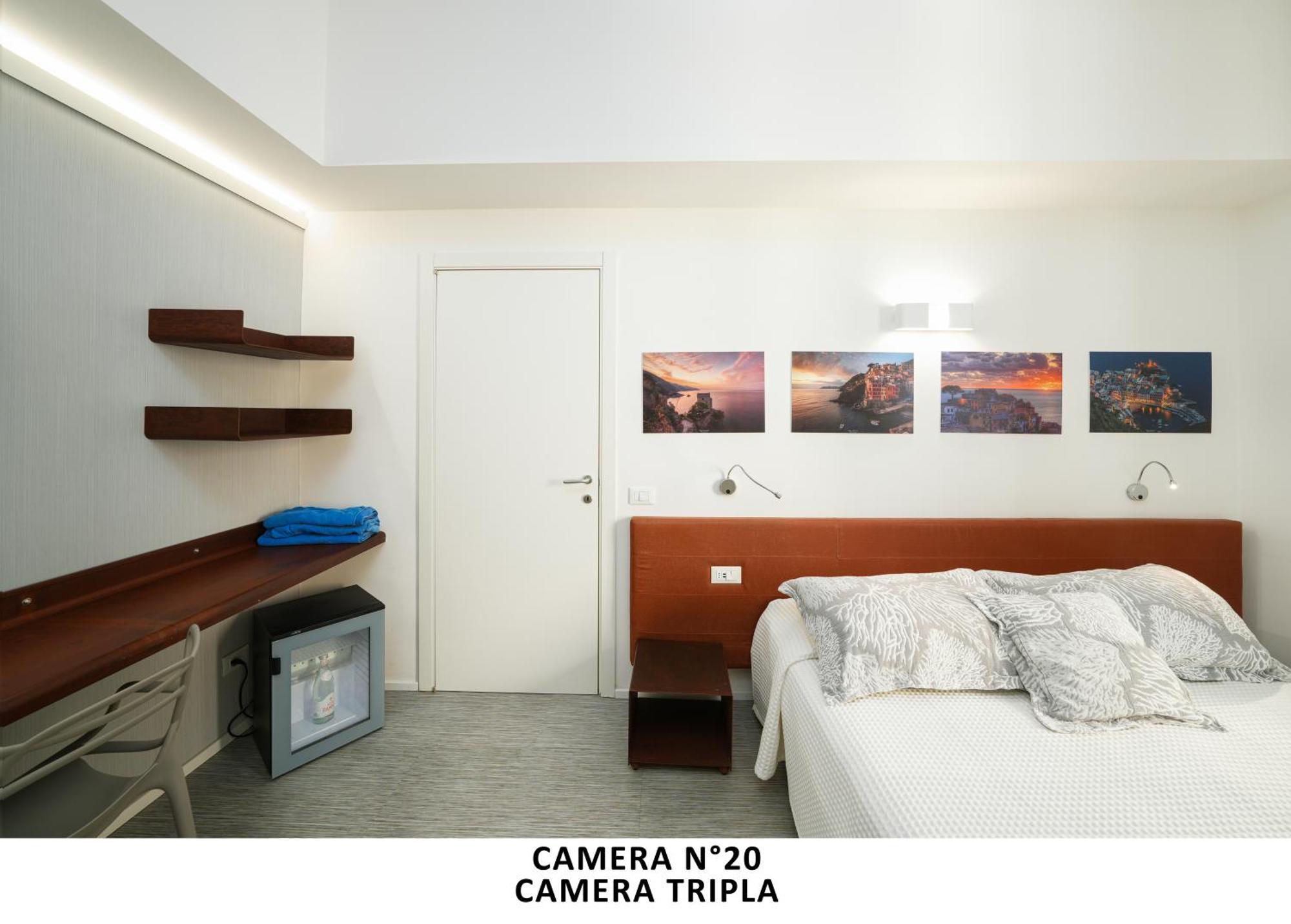 Al Mare Hotel มอนเตรอสโซ อัล มาเร ภายนอก รูปภาพ